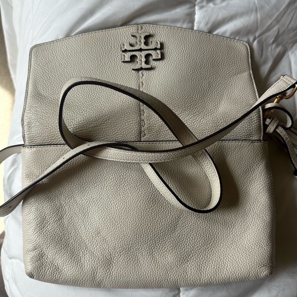 Tory Burch McGraw Crossbody in Cream - Picture 4 of 8